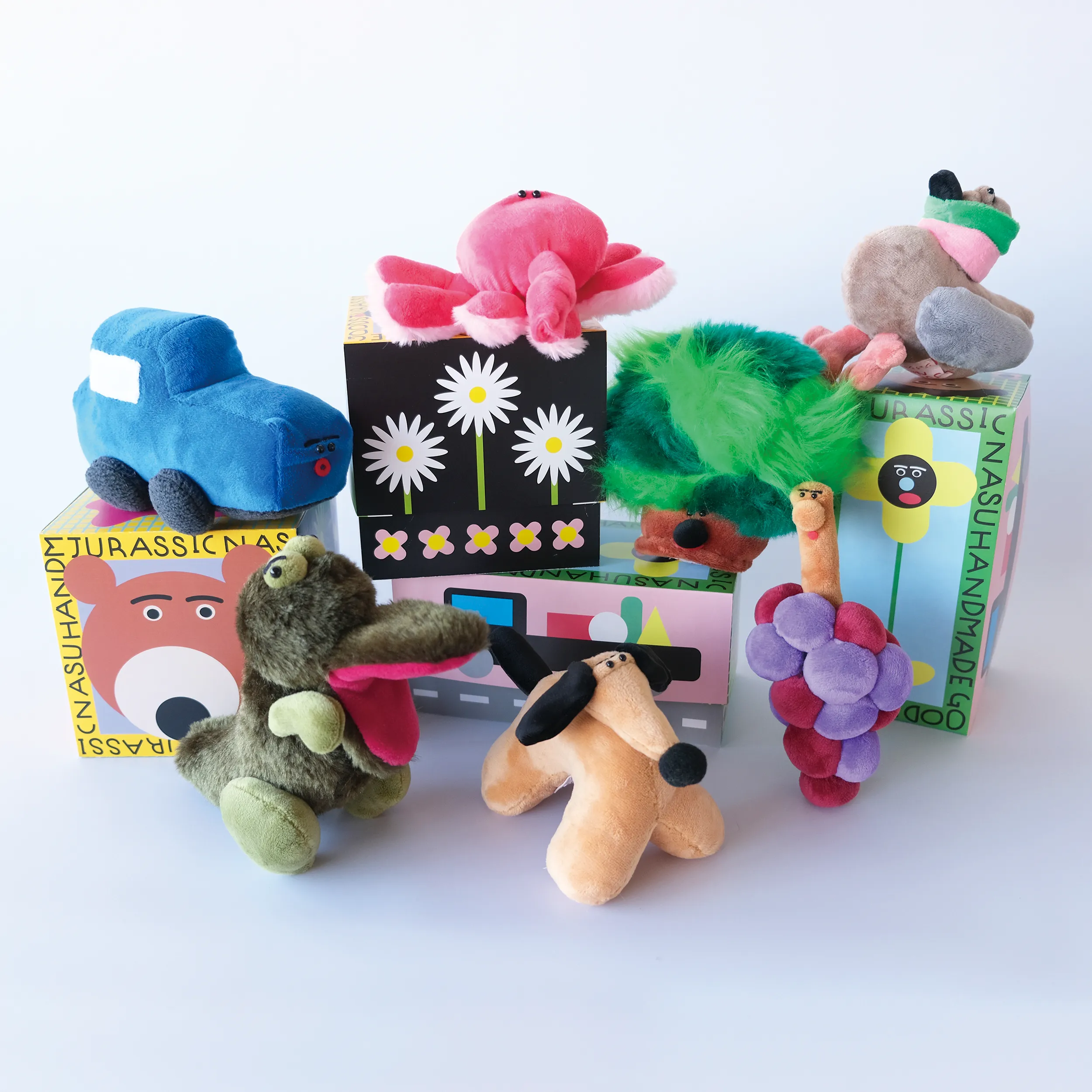 ぬいぐるみとボックスの作品